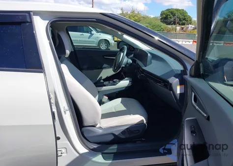 2022 Kia Ev6 Wind z USA, uszkodzony, nr VIN KNDC3DLC5N5053174